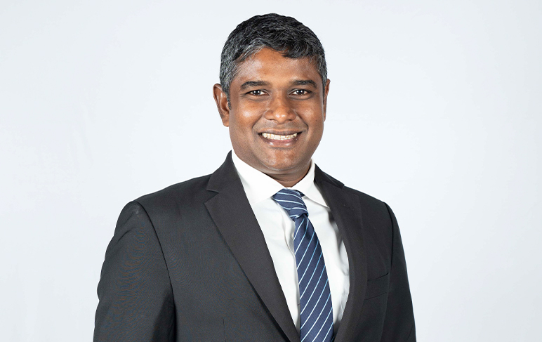 Dinesh Thomas